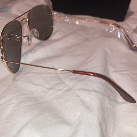 Aviator sunglasses - Picture 2 of 6